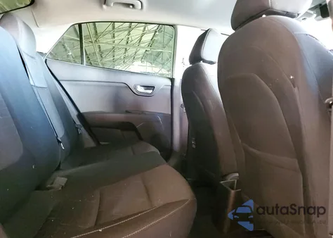 2021 Kia Rio Lx z USA, uszkodzony, nr VIN 3KPA24AD0ME382342